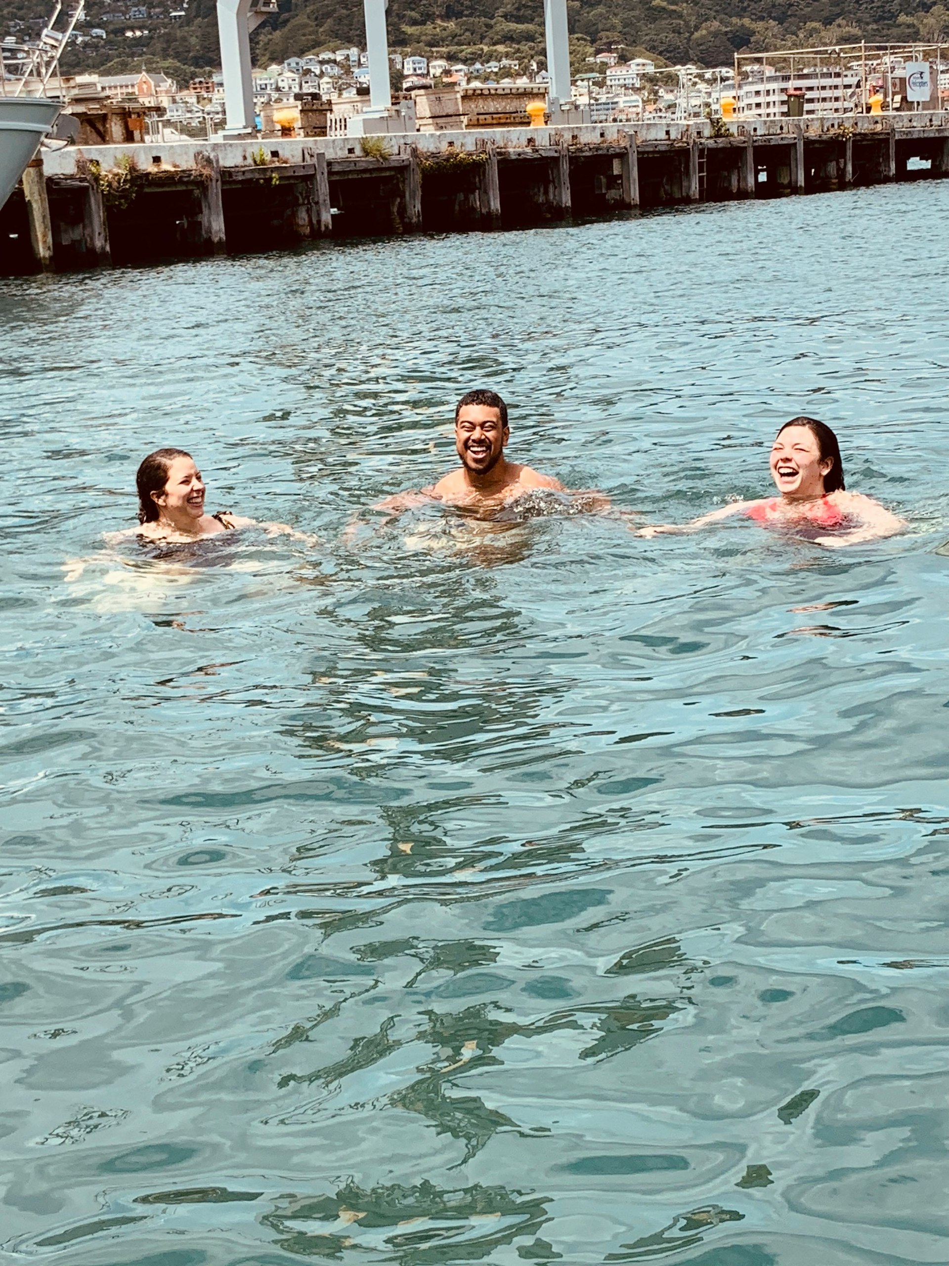 Lunchtime plunge into the Wellington harbour